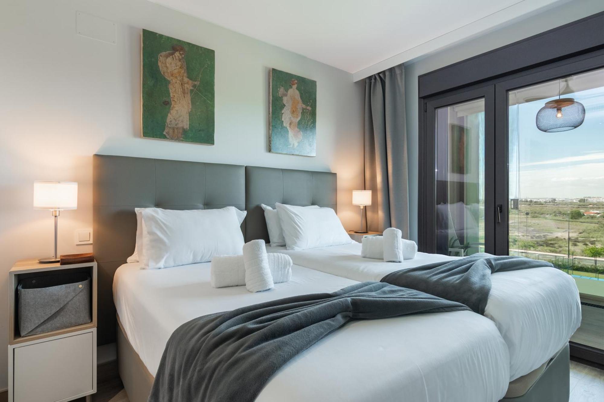 Flamencos Luxury By H Apartment